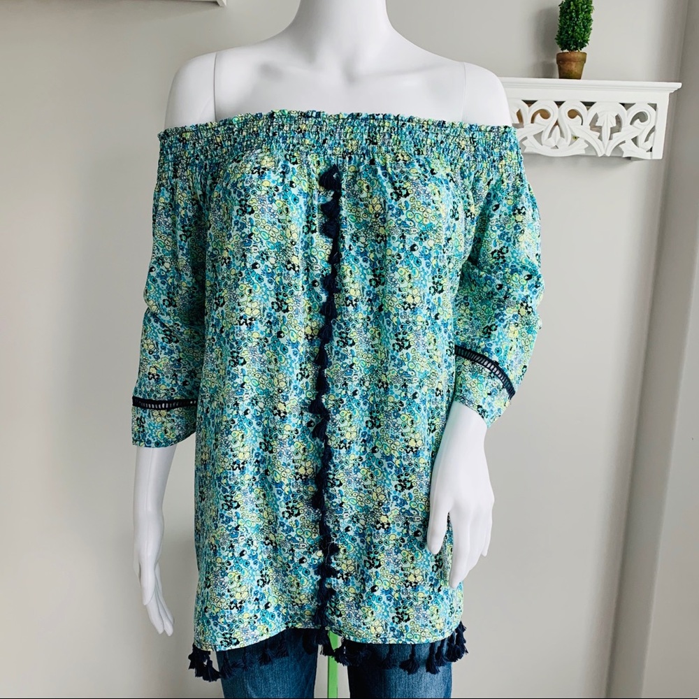 [SKYE’S THE LIMIT] Off The Shoulder Floral Blouse